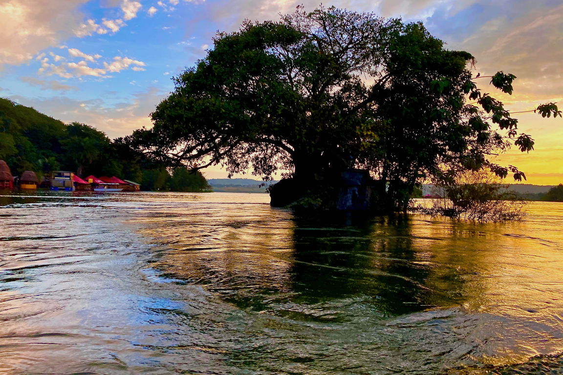 Nile Crescent, Uganda, water, river, east Africa