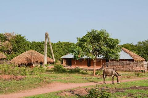 Village scene near Bandanjan. Photo by JBDodane via Flickr (CC-BY-ND 2.0)