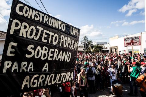 A luta pela alimentação saudável passa também pela consolidação de um modelo de educação que valorize o debate sobre a produção alimentar no país. Foto: Leandro Taques