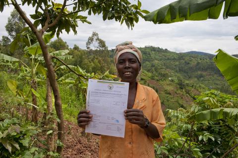 womens-land-rights